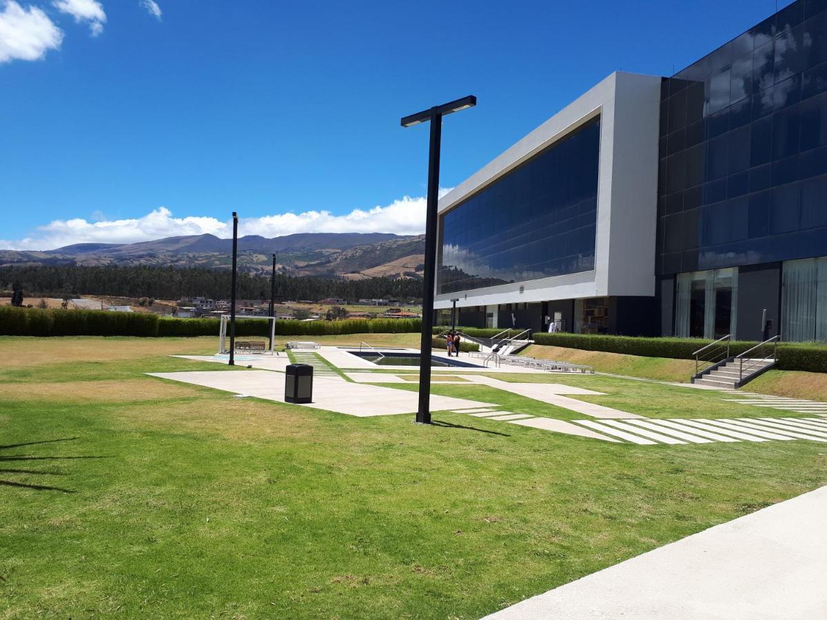 Eb Hotel By Eurobuilding Quito Airport Tababela Exterior photo